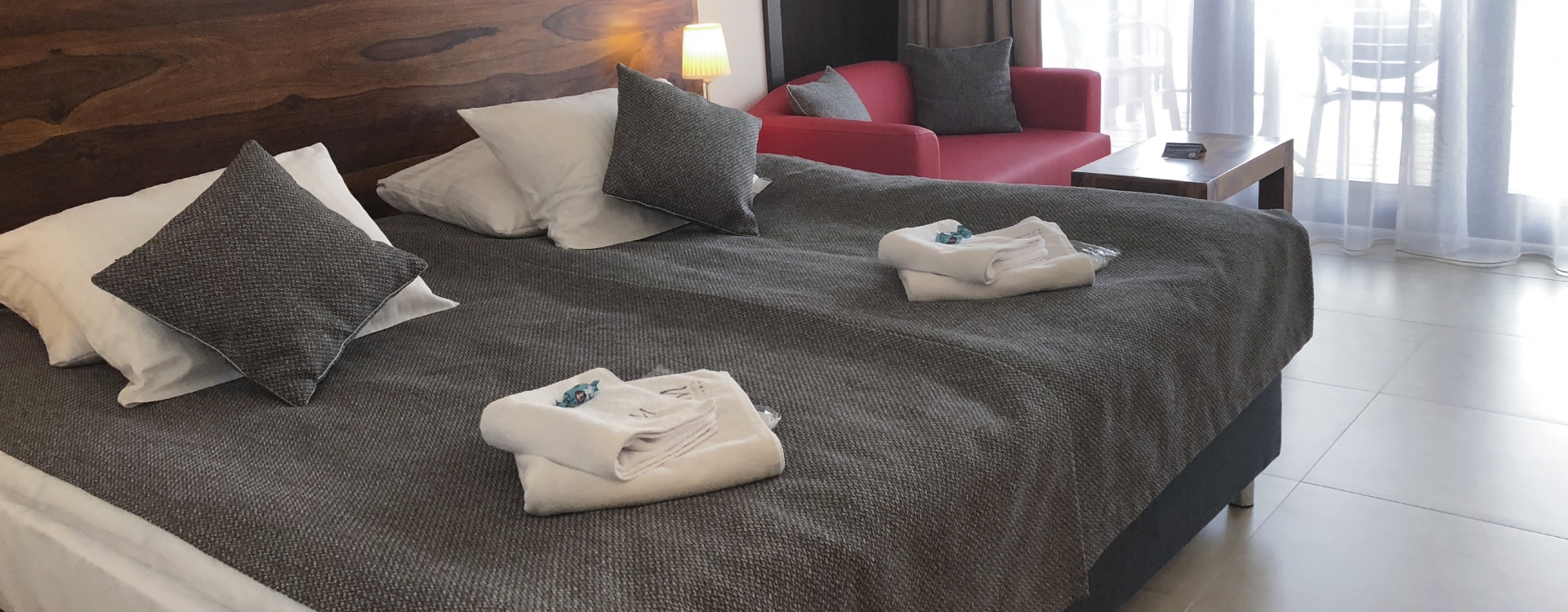 100 cm of width beds